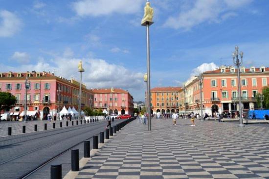 Hanna Nizza Kültér fotó